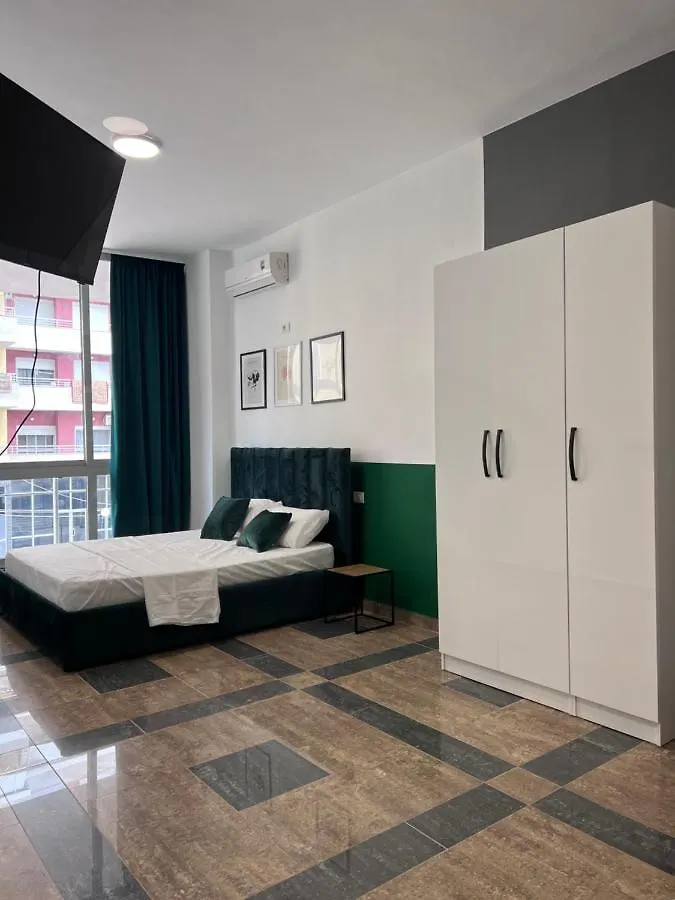 Cactus Apartments Durres 0*,