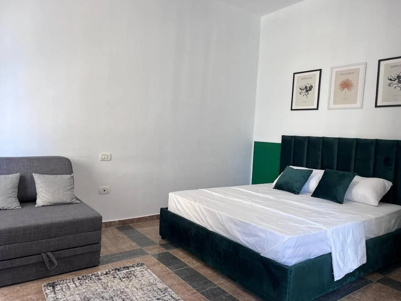 Cactus Apartments Durres 0*,